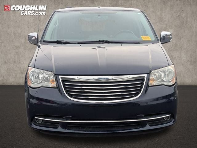 2016 Chrysler Town & Country Touring-L