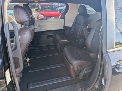 2023 Toyota Sienna Platinum 7 Passenger