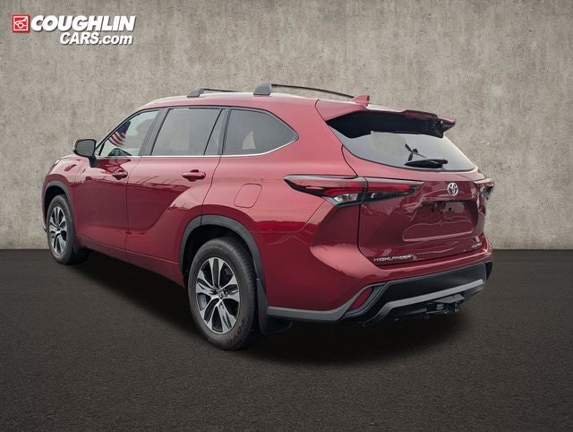 2025 Toyota Highlander XLE