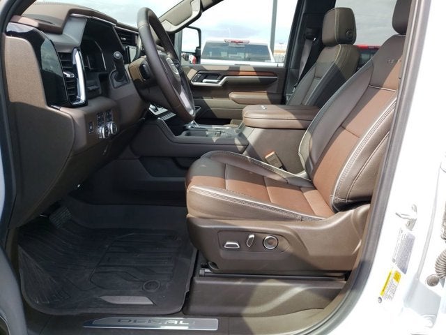 2025 GMC Sierra 2500HD Denali