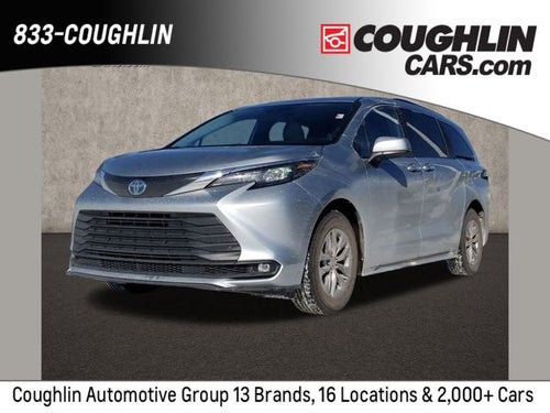 2025 Toyota Sienna XLE