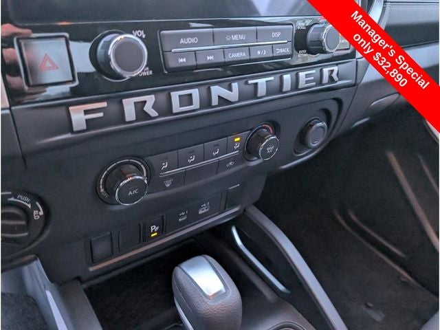 2025 Nissan Frontier SV