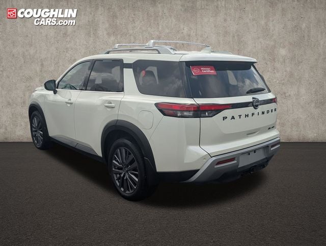 2023 Nissan Pathfinder SL