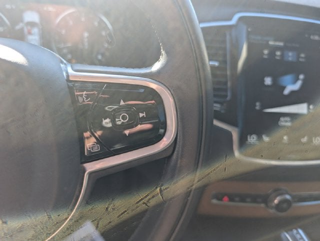 2021 Volvo XC90 Momentum