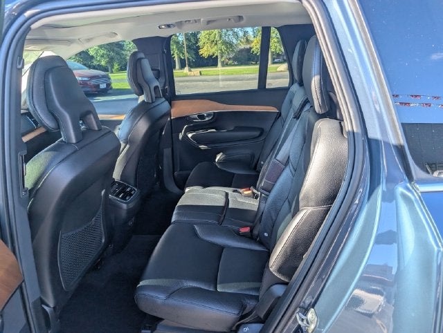 2021 Volvo XC90 Momentum