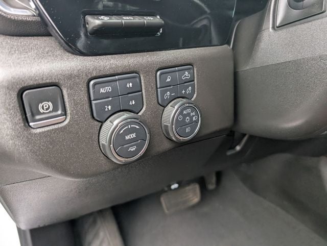 2024 Chevrolet Silverado 3500HD High Country
