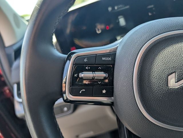 2025 Kia Carnival LXS