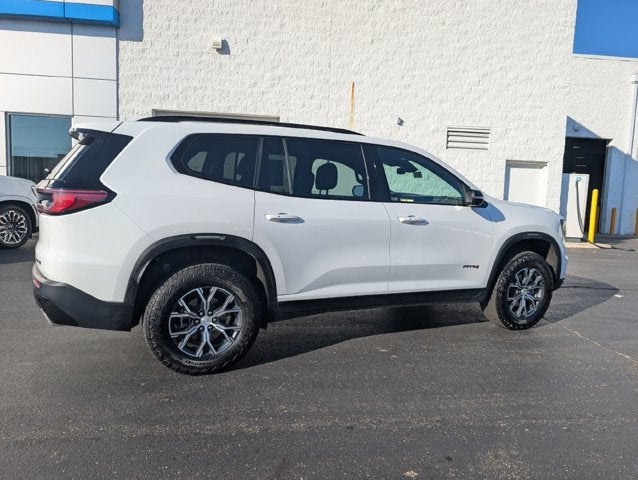 2025 GMC Acadia AWD AT4