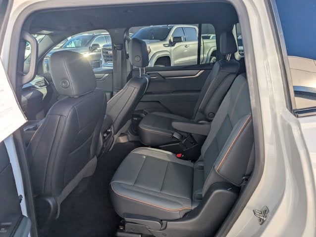 2025 GMC Acadia AWD AT4