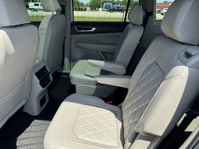 2024 Volkswagen Atlas SEL Premium R-Line - Photo 18