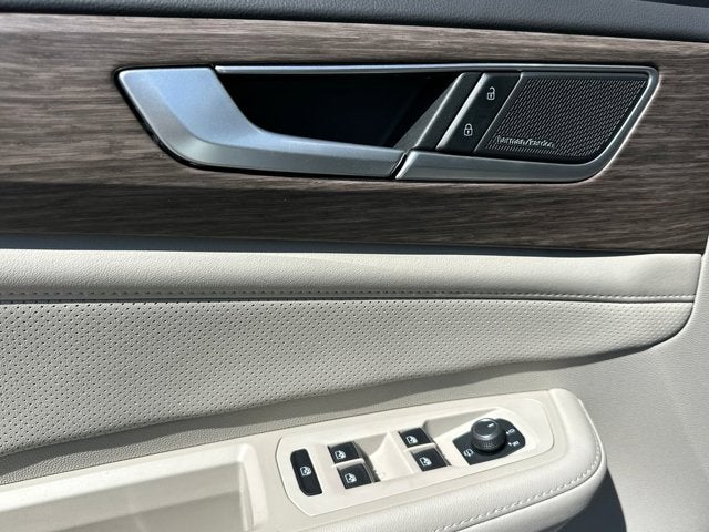 2024 Volkswagen Atlas SEL Premium R-Line - Photo 22