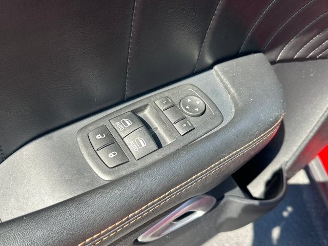 2016 Dodge Challenger 392 Hemi Scat Pack Shaker