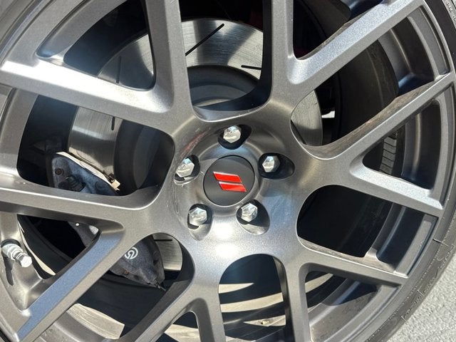 2016 Dodge Challenger 392 Hemi Scat Pack Shaker