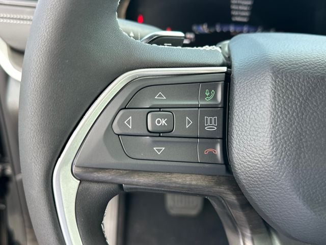 2027 Jeep Grand Cherokee Laredo Altitude