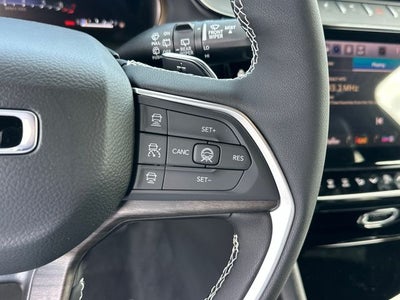 2027 Jeep Grand Cherokee Laredo Altitude