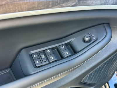 2027 Jeep Grand Cherokee Laredo Altitude