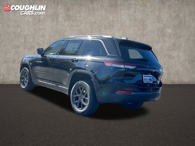 2027 Jeep Grand Cherokee Laredo Altitude