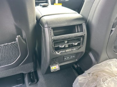 2027 Jeep Grand Cherokee Laredo Altitude