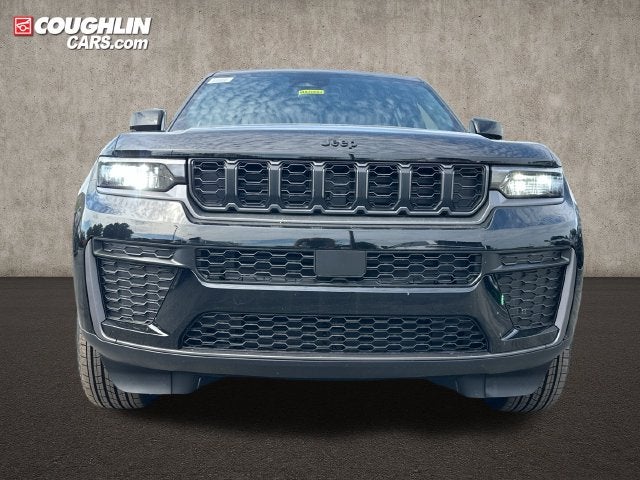 2027 Jeep Grand Cherokee Laredo Altitude