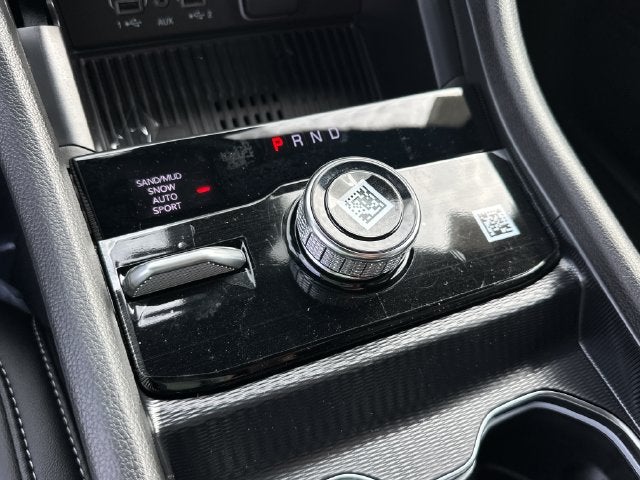 2027 Jeep Grand Cherokee Laredo Altitude