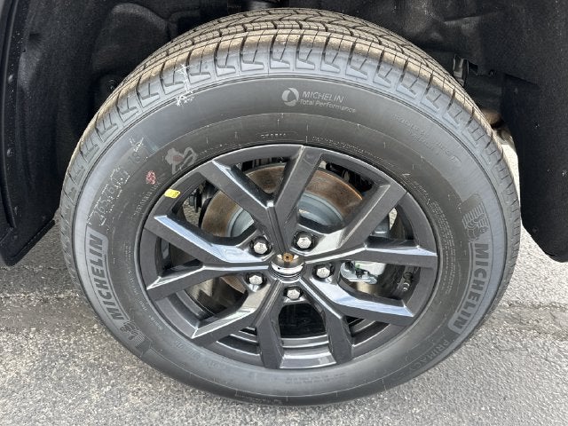 2027 Jeep Grand Cherokee Laredo Altitude