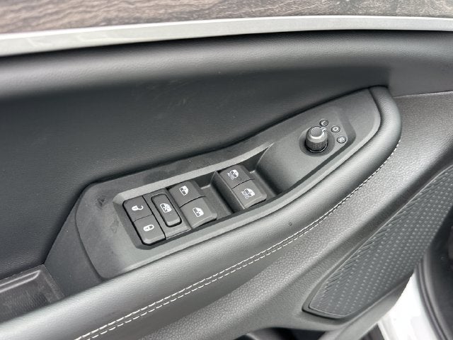 2027 Jeep Grand Cherokee Laredo Altitude
