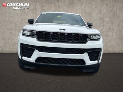 2027 Jeep Grand Cherokee Laredo Altitude
