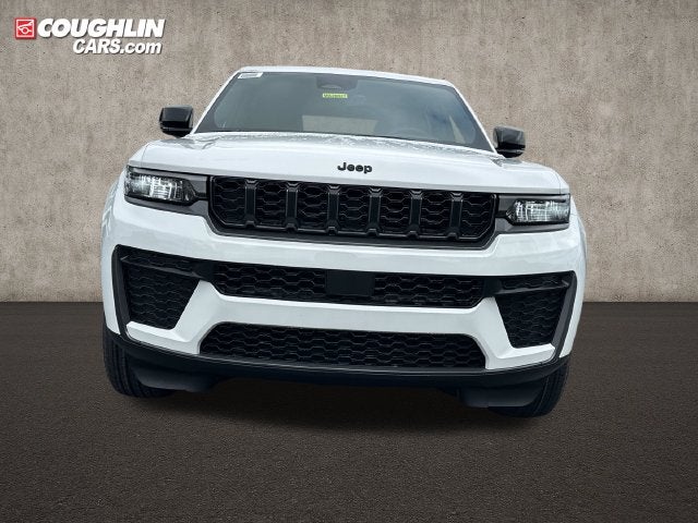2027 Jeep Grand Cherokee Laredo Altitude