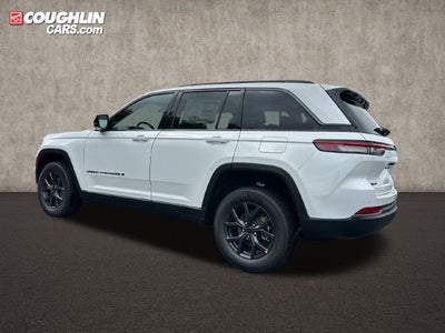 2027 Jeep Grand Cherokee Laredo Altitude