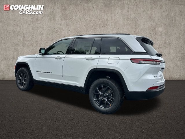 2027 Jeep Grand Cherokee Laredo Altitude