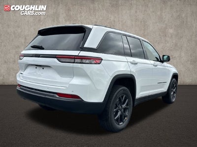 2027 Jeep Grand Cherokee Laredo Altitude