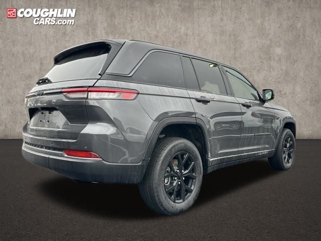 2026 Jeep Grand Cherokee Laredo