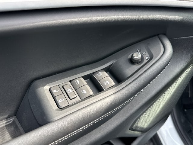 2027 Jeep Grand Cherokee Laredo Altitude