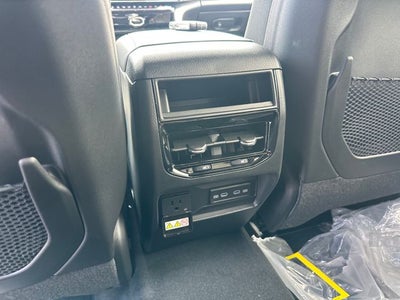 2027 Jeep Grand Cherokee Altitude