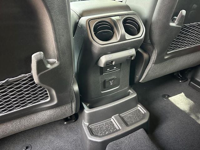 2025 Jeep Wrangler Rubicon 392