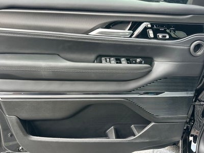 2026 Jeep Grand Wagoneer L Summit Obsidian