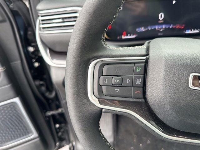 2024 Jeep Wagoneer Base