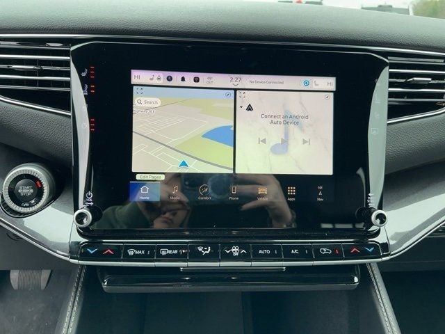 2024 Jeep Wagoneer Base