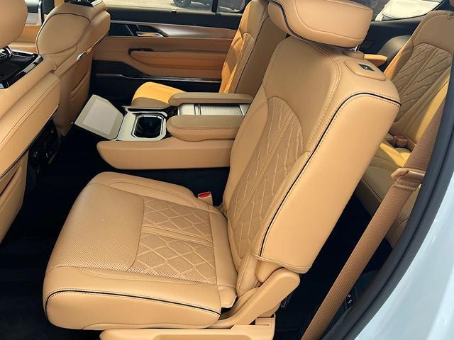 2023 Jeep Grand Wagoneer Series III