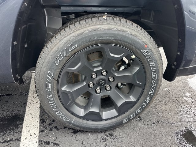 2027 RAM 1500 Big Horn/Lone Star