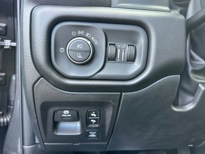 2027 RAM 1500 Big Horn/Lone Star