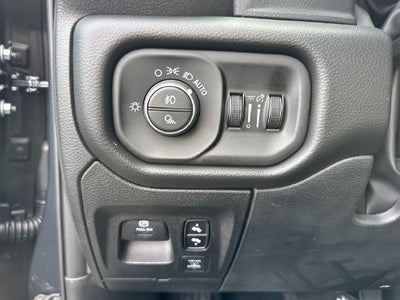2027 RAM 1500 Big Horn/Lone Star