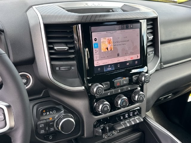 2027 RAM 1500 Big Horn/Lone Star