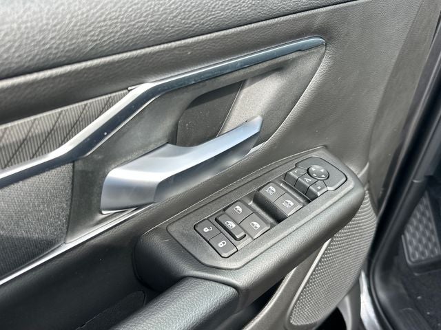 2027 RAM 1500 Big Horn/Lone Star