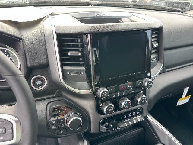 2027 RAM 1500 Big Horn/Lone Star