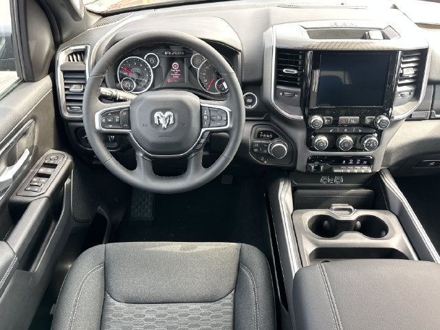 2027 RAM 1500 Big Horn/Lone Star