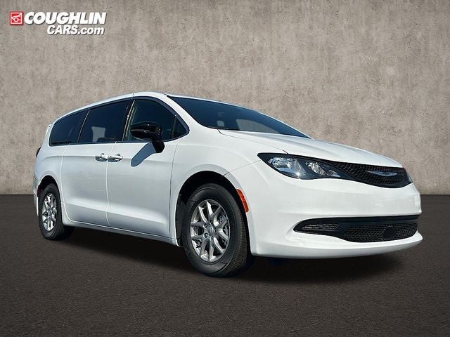 2025 Chrysler Voyager LX