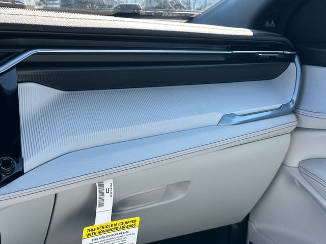 2026 Jeep Cherokee Overland