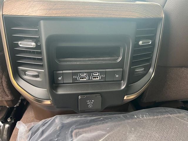 2025 RAM 3500 Limited