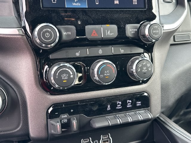 2027 RAM 1500 Big Horn/Lone Star